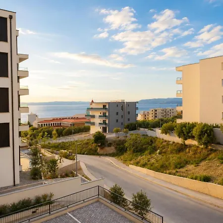 Oasis - Free Parking Apartman *