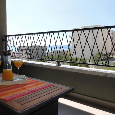 Oasis - Free Parking Apartman *